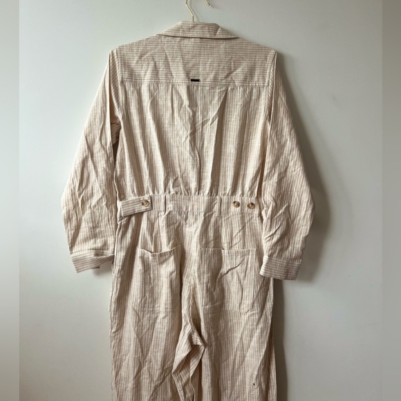 NWT Billabong Beige/Cream/White Long Sleeve Button Up Jumpsuit - Picture 5 of 9